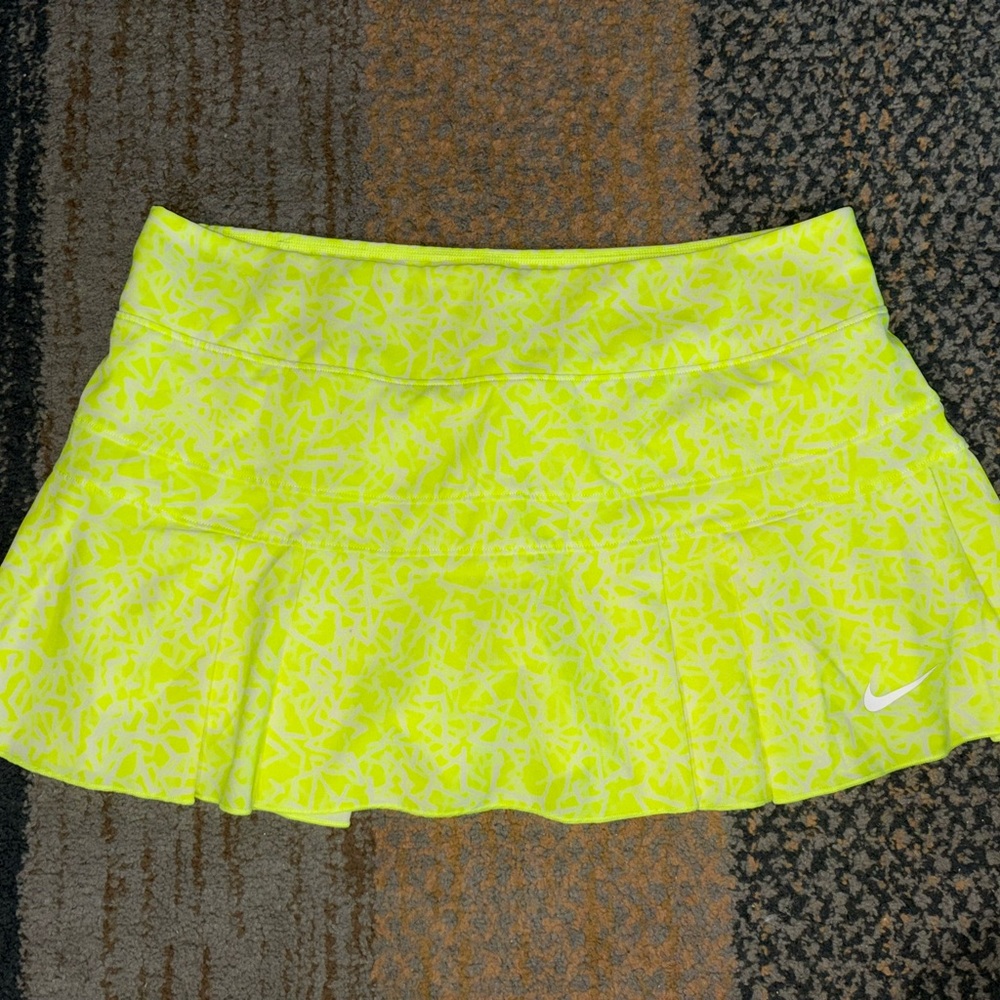 Nike Victory Stretch Women's Volt Yellow Dri-Fit Skort Tennis Active Medium